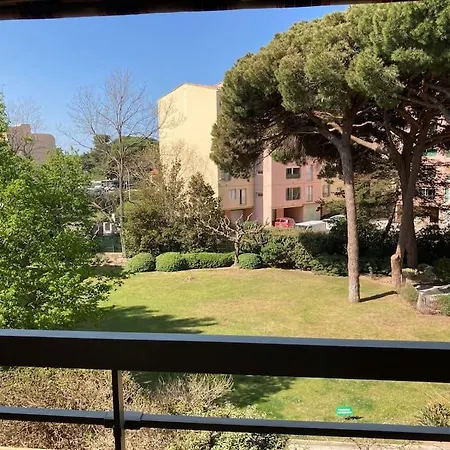 : T2 Au Port St Pierre Apartment